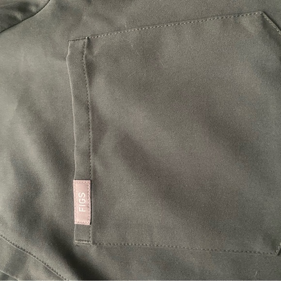 Figs one pocket scrub top, gray. Never worn! - Picture 3 of 3